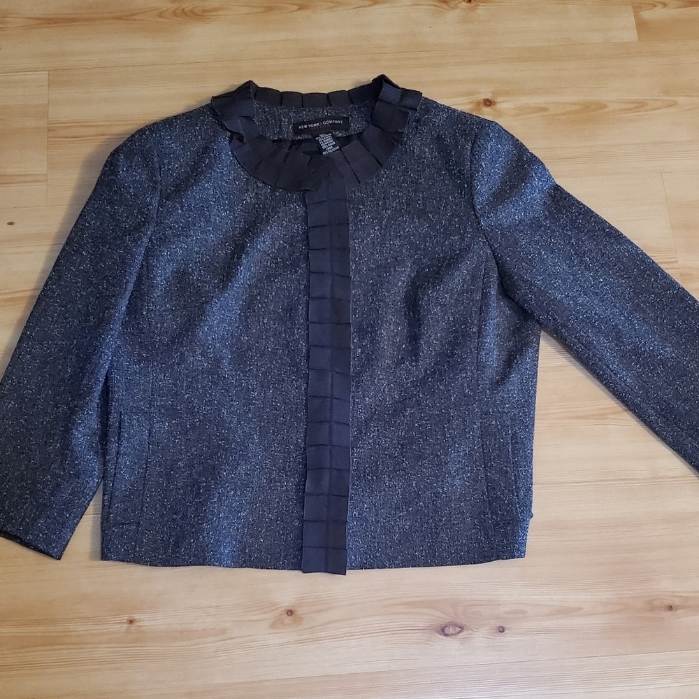 New York & Company Women's 2-piece Suit - Picture 9 of 12